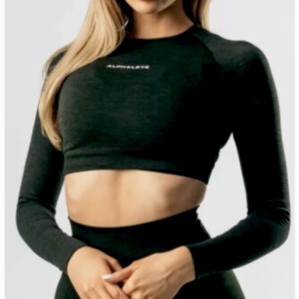 Alphalete Black Crop Long Sleeve Top
